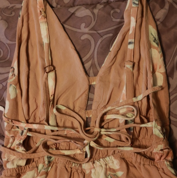 Romper - Picture 4 of 4